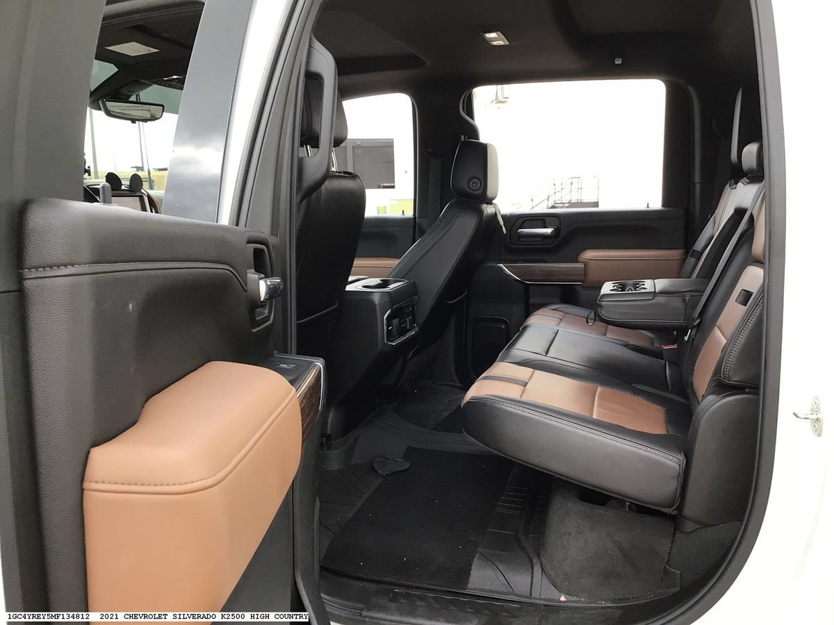Used 2021 Chevrolet Silverado 2500 High Country w/ Z71 Off-Road Package AWD/4WD image 9