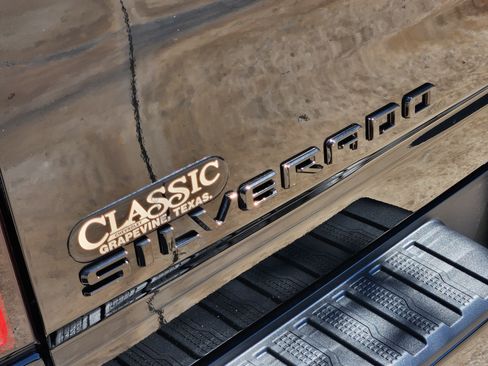 New 2026 Chevrolet Silverado 2500 LT w/ Trail Boss Package image 9