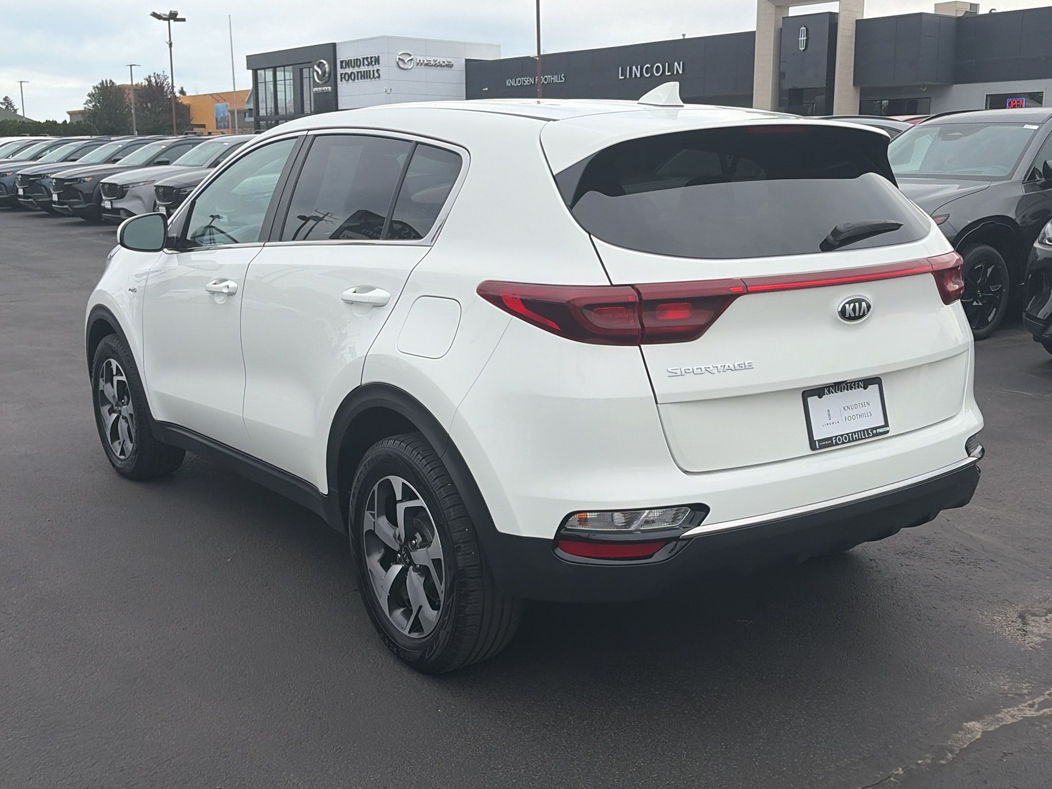 Used 2020 Kia Sportage LX AWD/4WD image 5