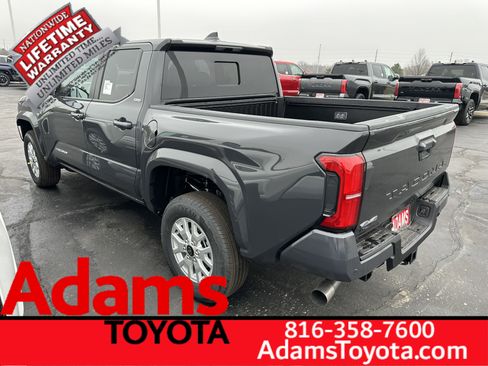 Used 2026 Toyota Tacoma SR5 image 3