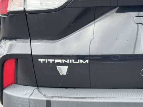 Used 2020 Ford Escape Titanium AWD/4WD image 45