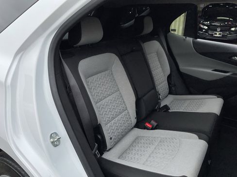 Used 2024 Chevrolet Equinox LT image 21