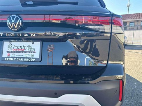 New 2026 Volkswagen Tiguan S FWD image 8