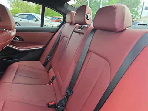 Used 2025 BMW 330i Sedan RWD image 12