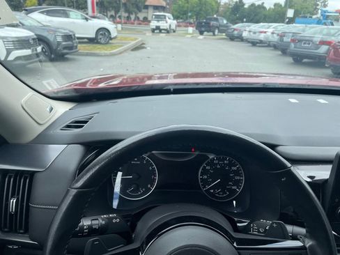 Used 2022 Nissan Pathfinder SL w/ SL Premium Package image 26