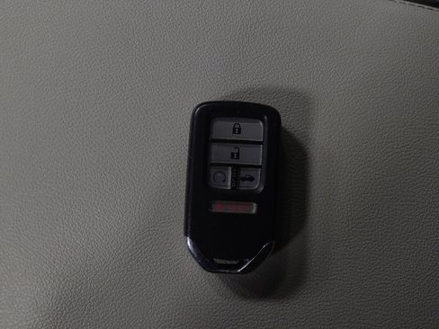 Used 2019 Honda Accord EX image 32