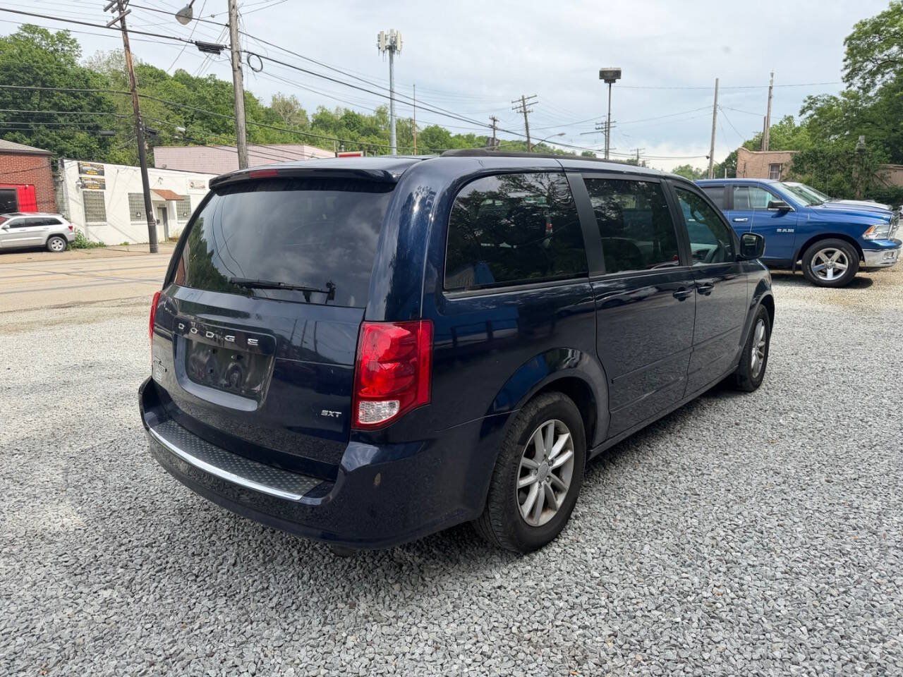 Used 2014 Dodge Grand Caravan SXT FWD image 8