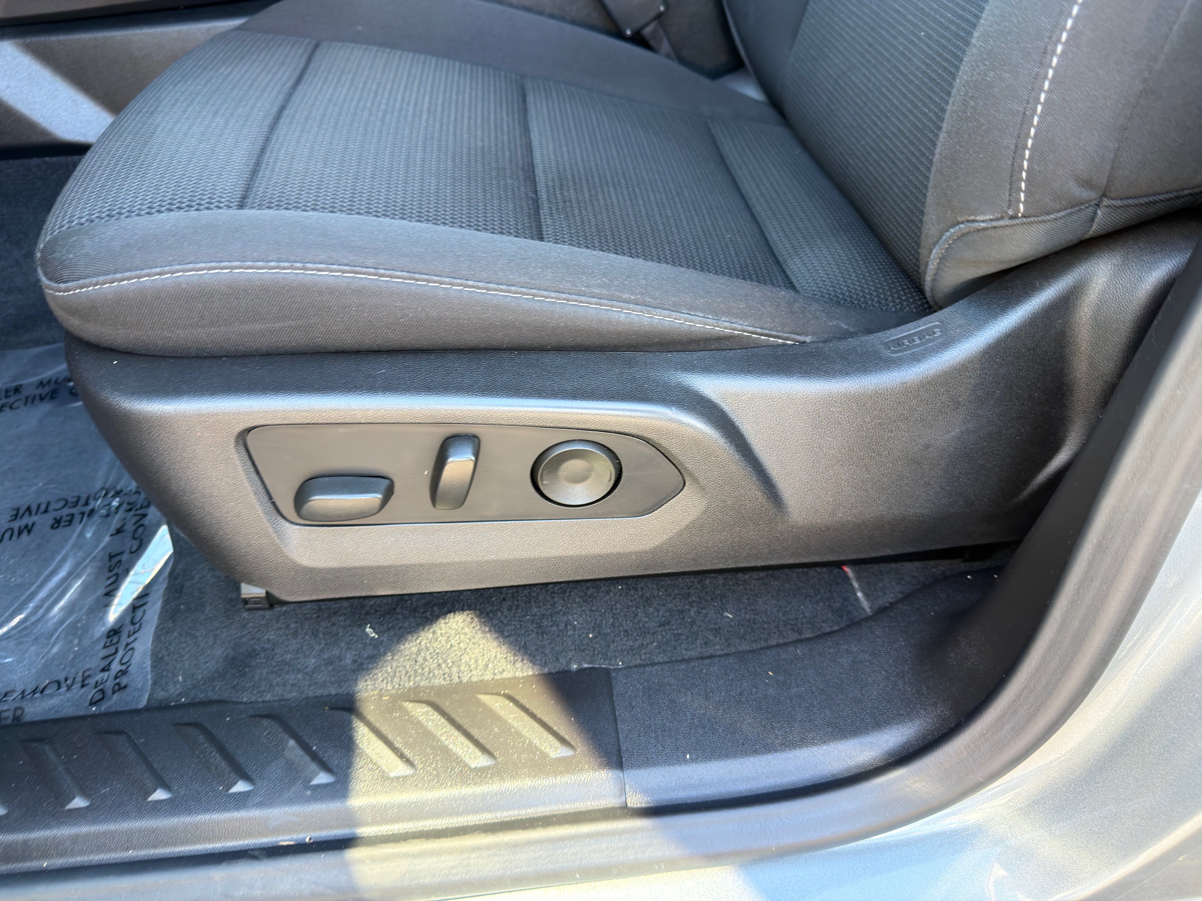 Used 2026 Chevrolet Colorado LT RWD image 31