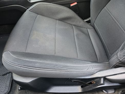 Used 2017 Ford Mustang Coupe RWD image 19