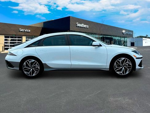 New 2024 Hyundai Ioniq 6 SEL image 10