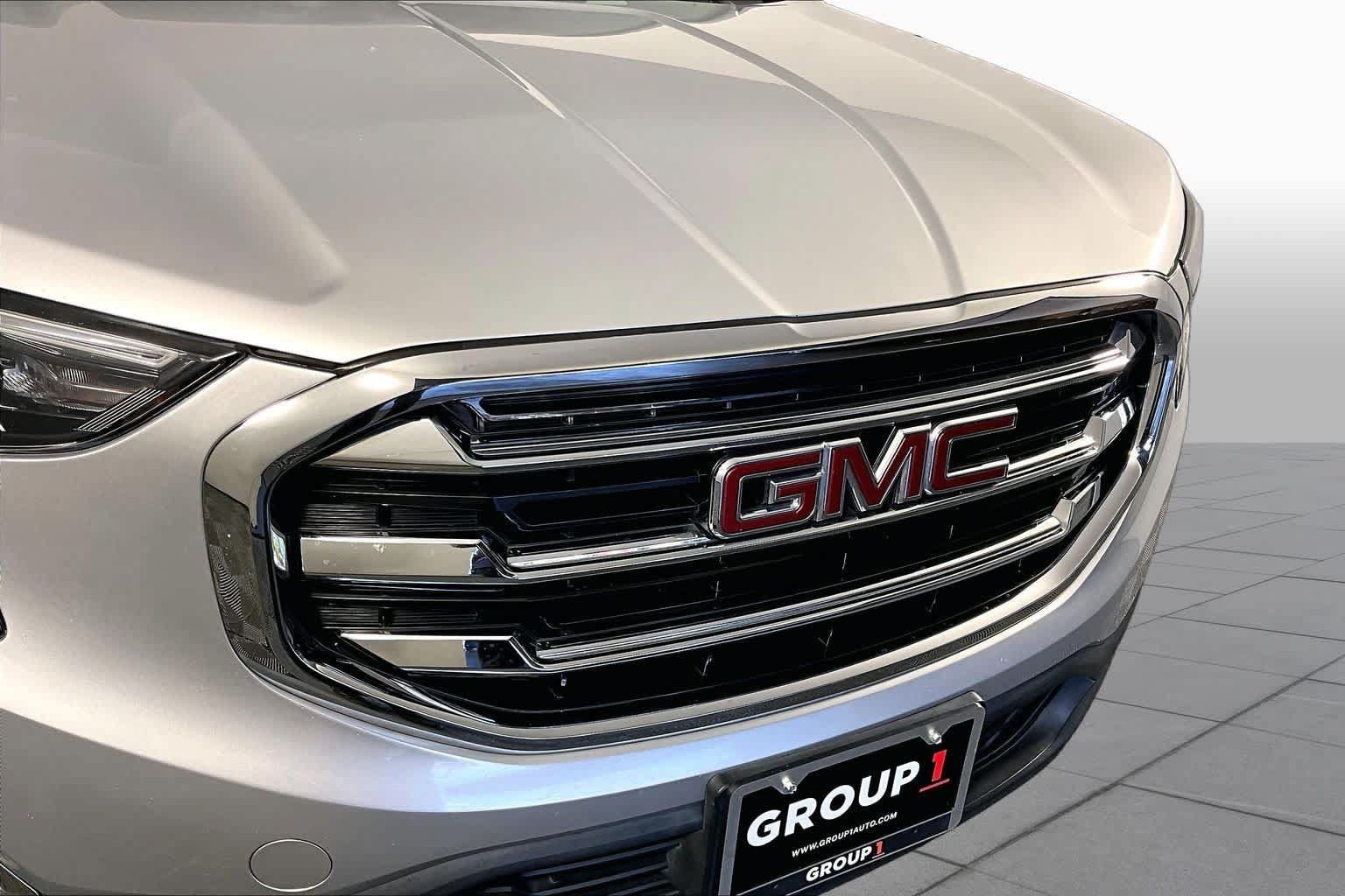 Used 2020 GMC Terrain SLE w/ Driver Convenience Package FWD image 28