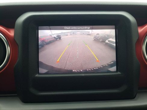 Used 2021 Jeep Wrangler Unlimited Rubicon image 10