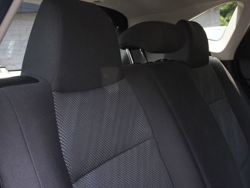 Used 2024 Kia Seltos LX AWD/4WD image 30