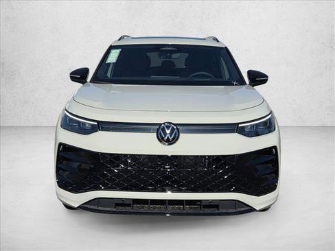 New 2026 Volkswagen Tiguan SE R-Line FWD image 6