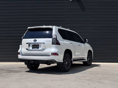 Used 2023 Lexus GX 460 Luxury w/ Sport Design Package AWD/4WD image 7