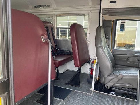 Used 2005 Chevrolet Express 3500 w/ School Bus Package RWD image 20