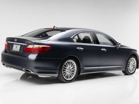 Used 2011 Lexus LS 460 w/ Sport Pkg RWD image 11