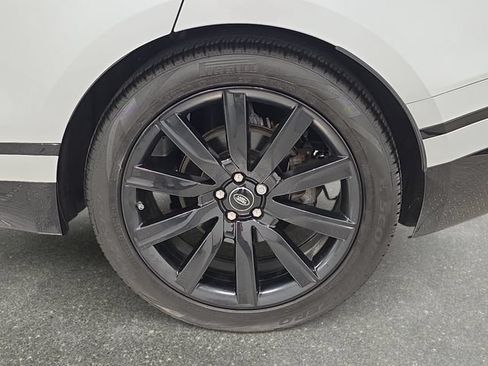Used 2018 Land Rover Range Rover Velar R-Dynamic SE AWD/4WD image 31