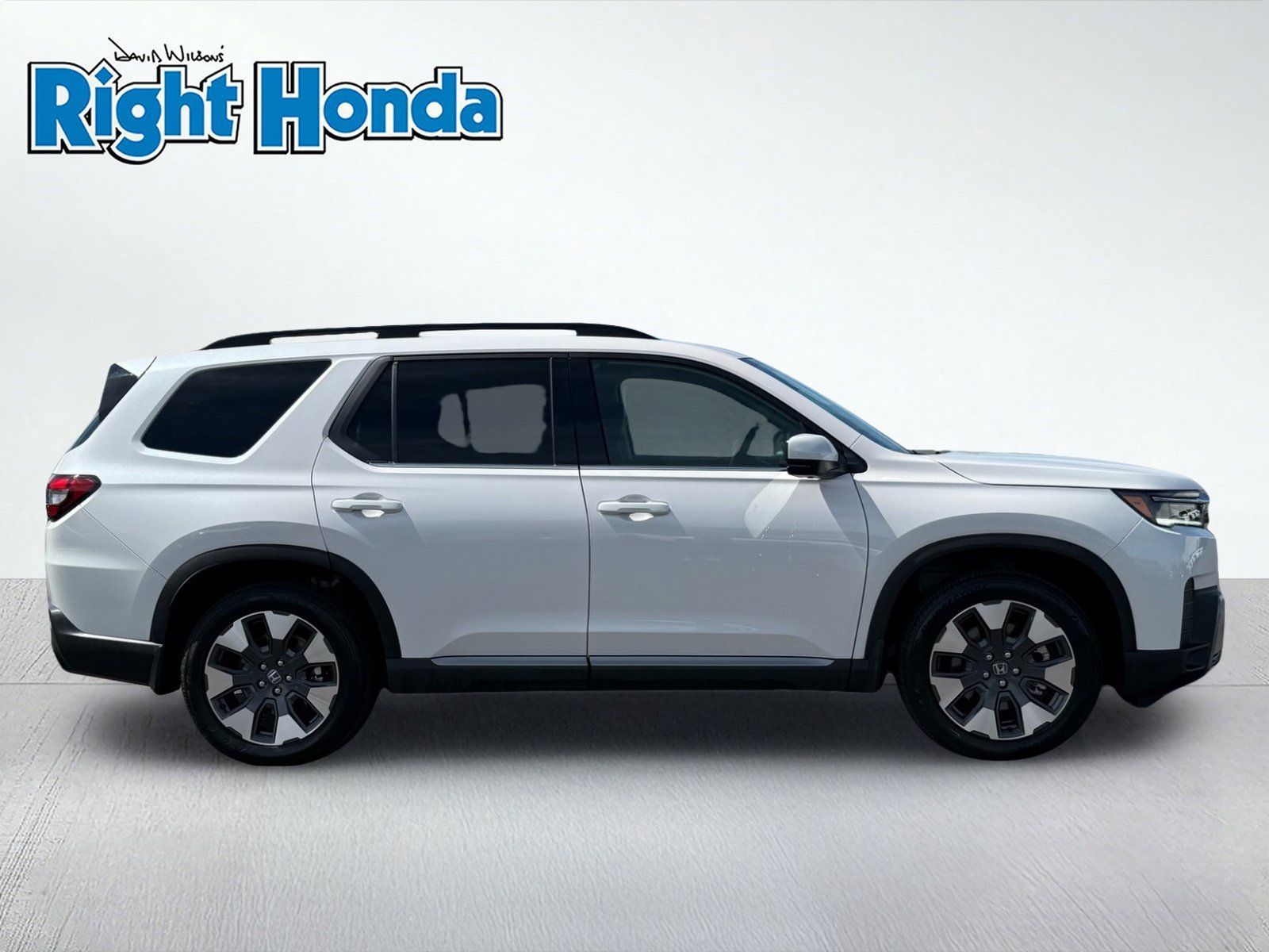 Used 2026 Honda Pilot Elite image 9