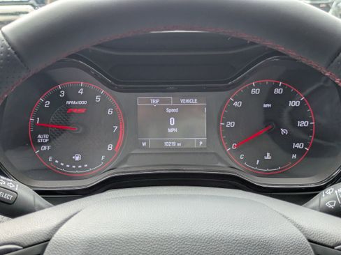Used 2025 Chevrolet Trax RS w/ Driver Confidence Package FWD image 19