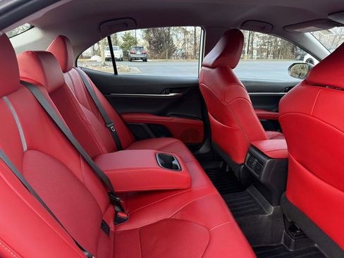 Used 2022 Toyota Camry XSE image 16