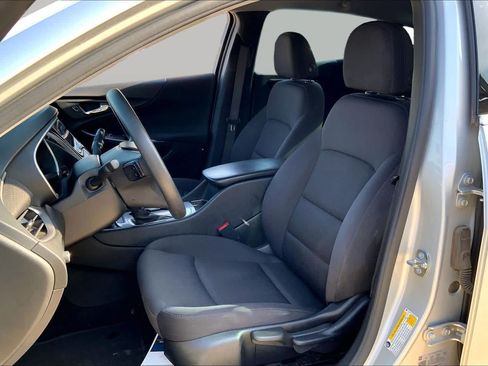 Used 2021 Chevrolet Malibu LS FWD image 8