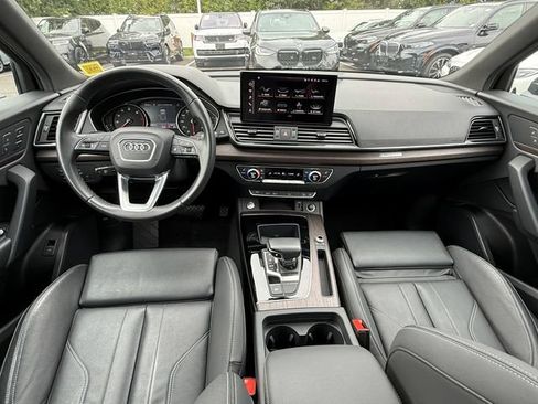 Used 2023 Audi Q5 2.0T Premium w/ Convenience Package AWD/4WD image 13