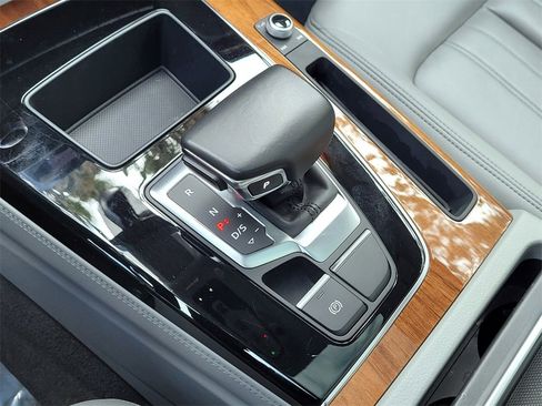 Used 2022 Audi Q5 2.0T Premium Plus w/ Premium Plus Package image 23