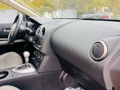 Used 2014 Nissan Rogue S w/ Convenience Package FWD image 14