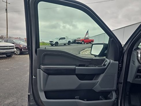 Used 2024 Ford F150 XLT w/ Mobile Office Package image 12