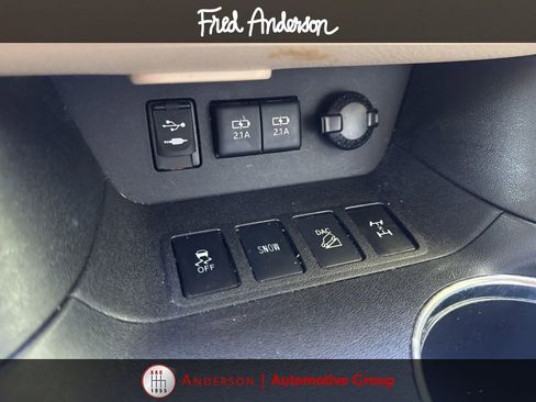 Used 2018 Toyota Highlander XLE AWD/4WD image 6