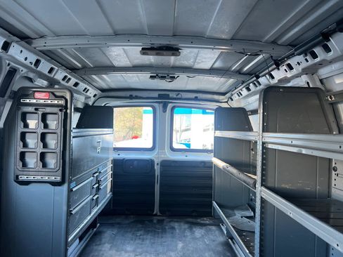 Certified 2024 Chevrolet Express 3500 w/ Driver Convenience Package image 25