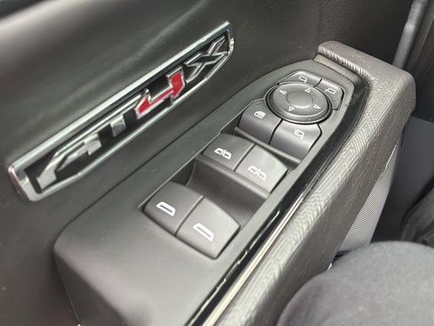 Used 2024 GMC Sierra 1500 AT4X w/ AT4X AEV Edition AWD/4WD image 15