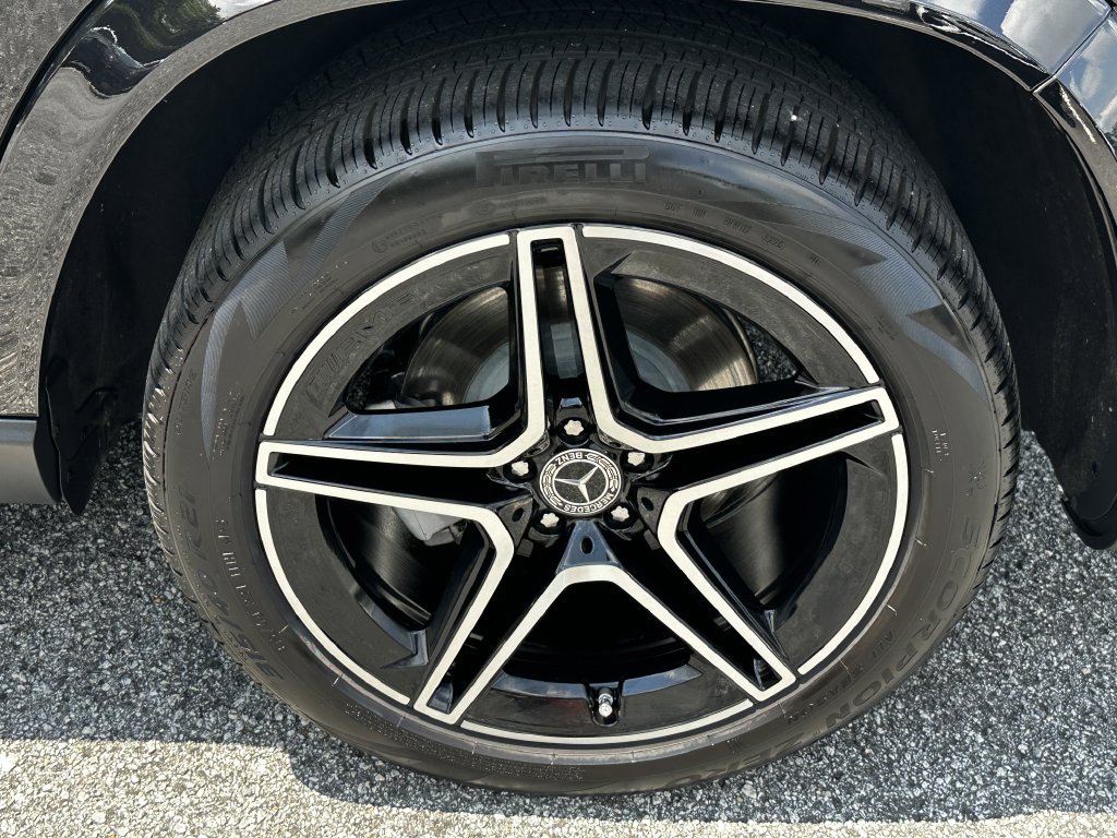 Certified 2026 Mercedes-Benz GLS 450 4MATIC w/ AMG Line Exterior image 23