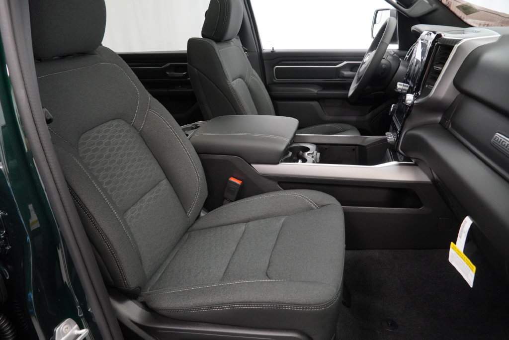 New 2026 RAM 1500 Big Horn AWD/4WD image 33