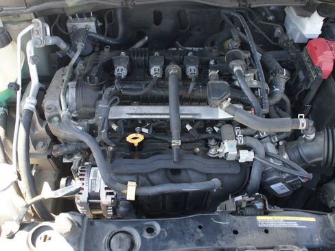 Used 2020 Nissan Versa SV image 26