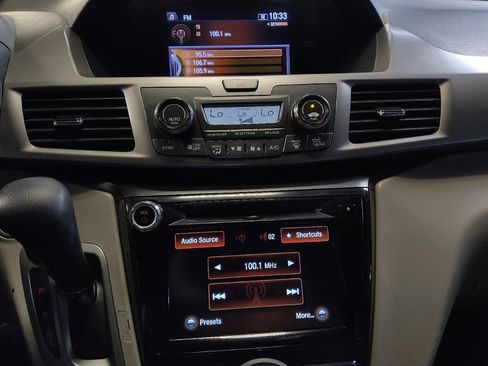 Used 2017 Honda Odyssey SE image 25
