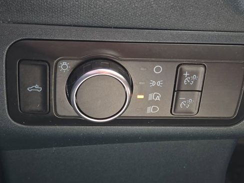 Used 2022 Ford Maverick XLT FWD image 12