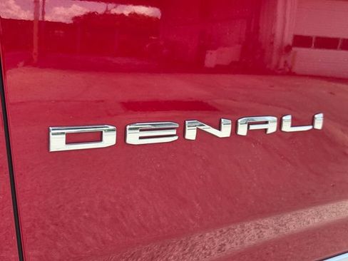 Used 2025 GMC Yukon XL Denali w/ Sun & Power Step Package AWD/4WD image 4