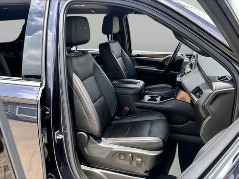 Certified 2022 Chevrolet Tahoe High Country AWD/4WD image 16