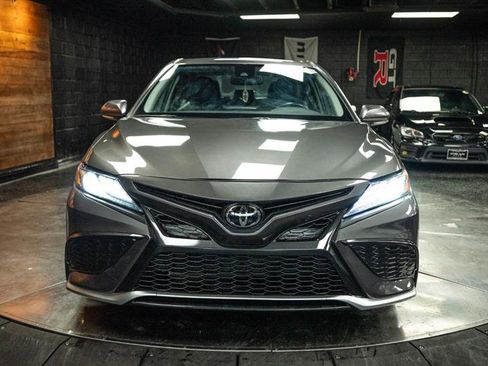 Used 2023 Toyota Camry XSE image 4