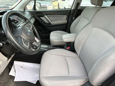 Used 2018 Subaru Forester 2.5i Premium image 16
