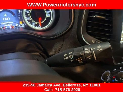 Used 2023 Jeep Cherokee Altitude Lux AWD/4WD image 39