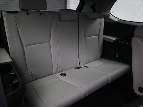 Certified 2024 Toyota Grand Highlander AWD image 24