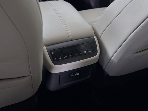 Used 2022 Nissan Pathfinder SL w/ SL Premium Package FWD image 29