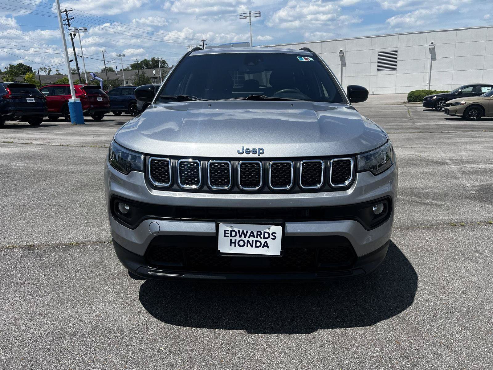 Used 2024 Jeep Compass Latitude AWD/4WD image 26