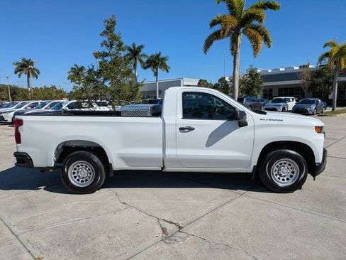 Used 2019 Chevrolet Silverado 1500 W/T w/ Trailering Package image 3