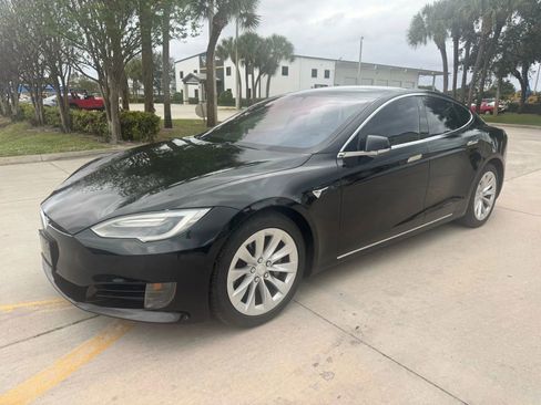 Used 2017 Tesla Model S 75 image 2