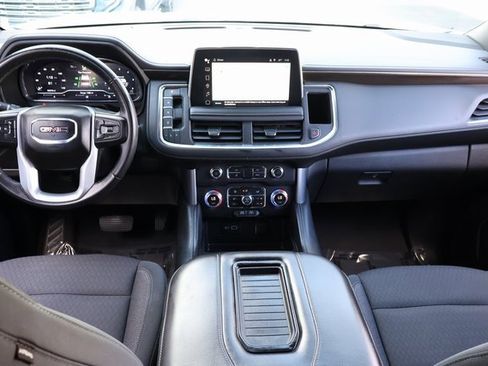 Used 2022 GMC Yukon XL SLE w/ Gmc Pro Safety Plus Package image 14