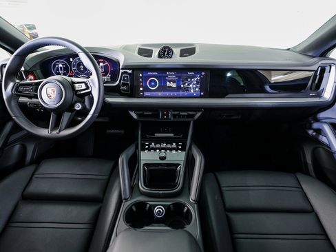 Certified 2026 Porsche Cayenne Coupe image 26